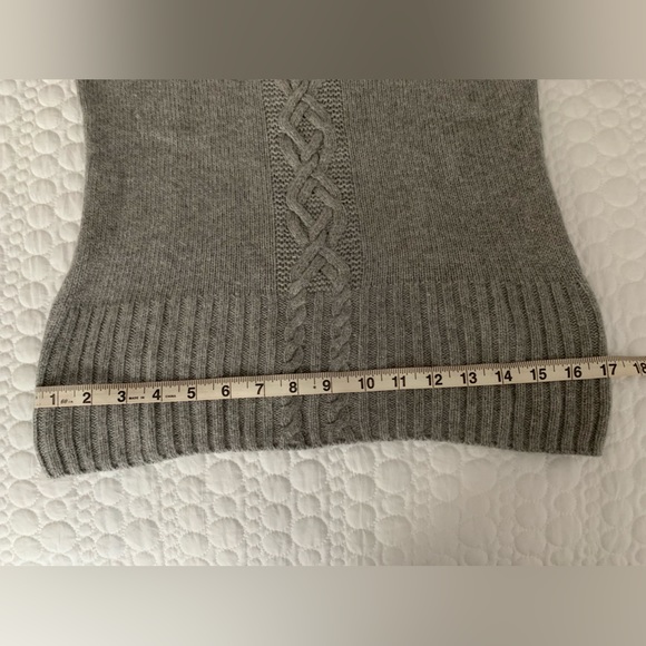 Brooks Brothers Red Fleece Women’s gray Sweater Size Small - Picture 9 of 10